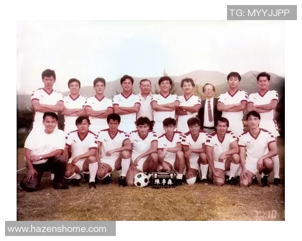 足球明星们在沙滩上的精彩瞬间尽显魅力与风采的照片集锦 足球明星们在沙滩上的精彩瞬间尽显魅力与风采的照片集锦